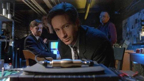 Секретные материалы 3 сезон 10 серия